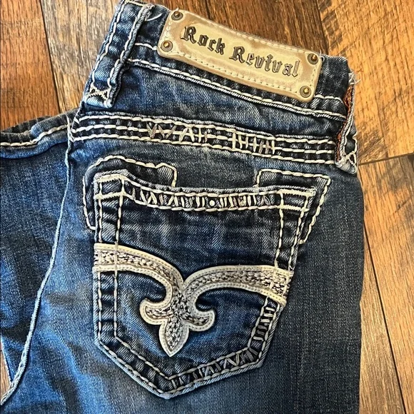 Rock Revival Jeans with White Stitching - Picture 4 of 4